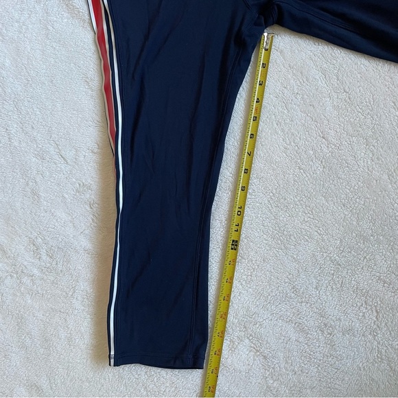 Tory Sport Navy Capri Leggings Stripes Side Size XL - Picture 11 of 11